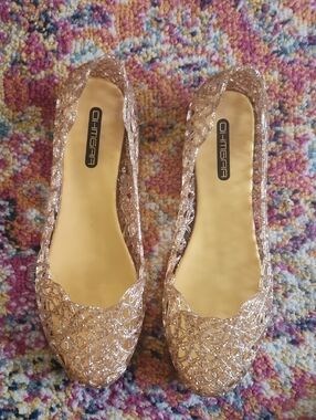 OHMGAA Gold Glitter Jelly Flats - Women's Slip-On Ballet Shoe Size 40